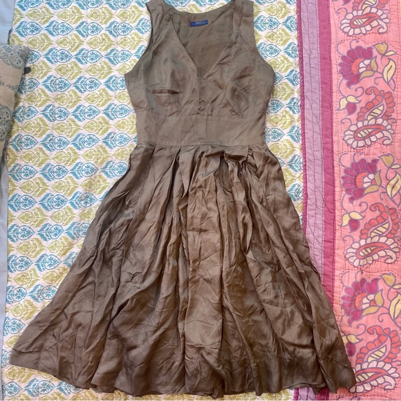 Martin + Osa Silky Retro Bronze Sleeveless Pleated Fit & Flare 50’s Dress - Picture 10 of 14
